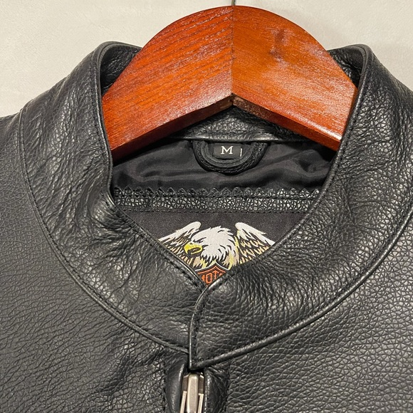 Perfect condition, gently used, Harley Davidson Women’s Medium Leather Jacket - Picture 6 of 6